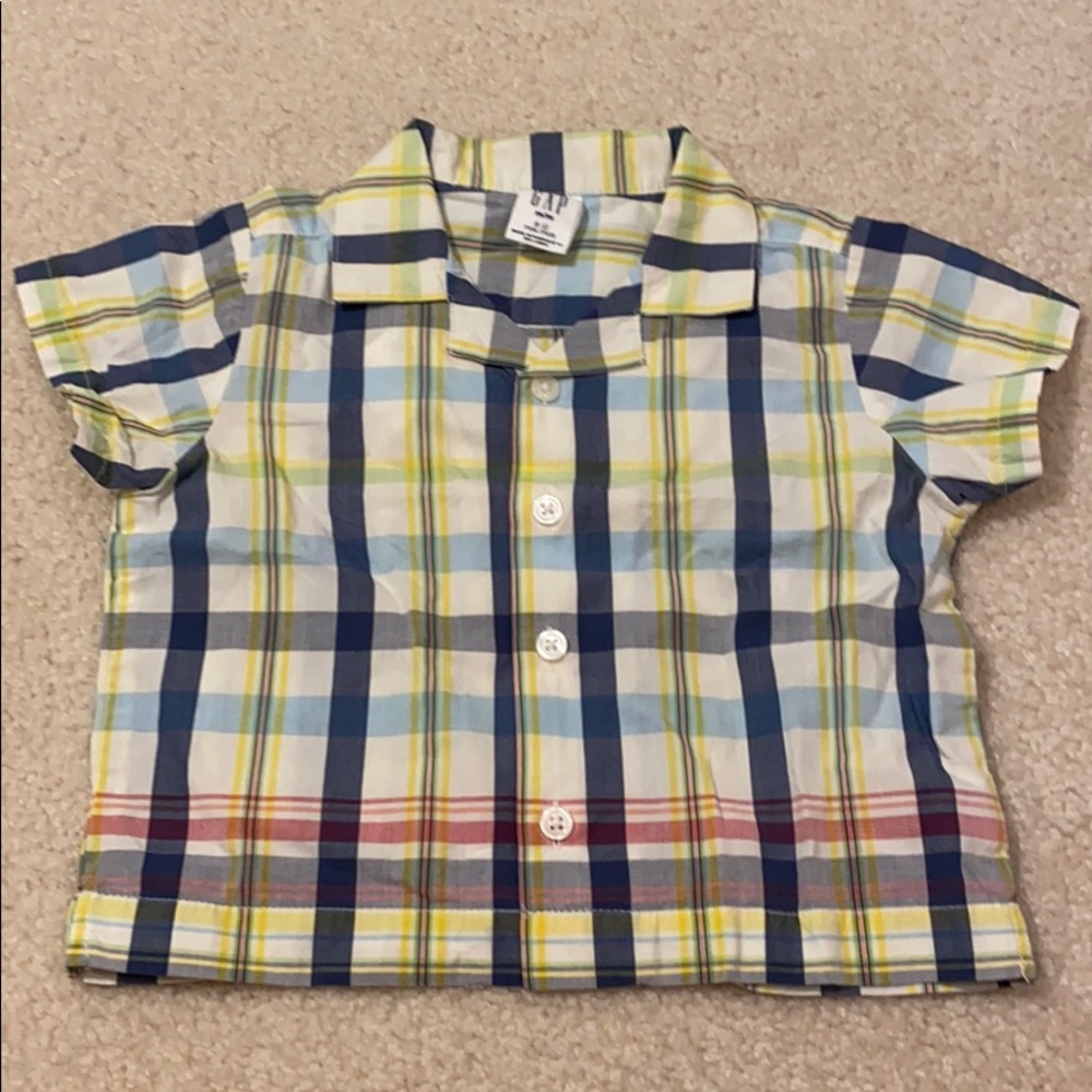 NWT Gap button down shirt sleeve shirt